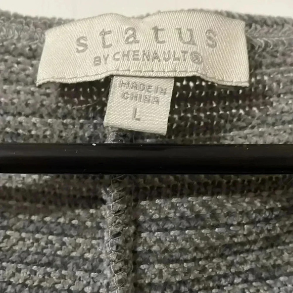 Status by Chenault Sweater Size L  - Picture 3 of 6